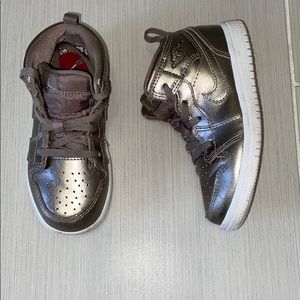 NIKE AIR JORDAN 1 girls size 9c